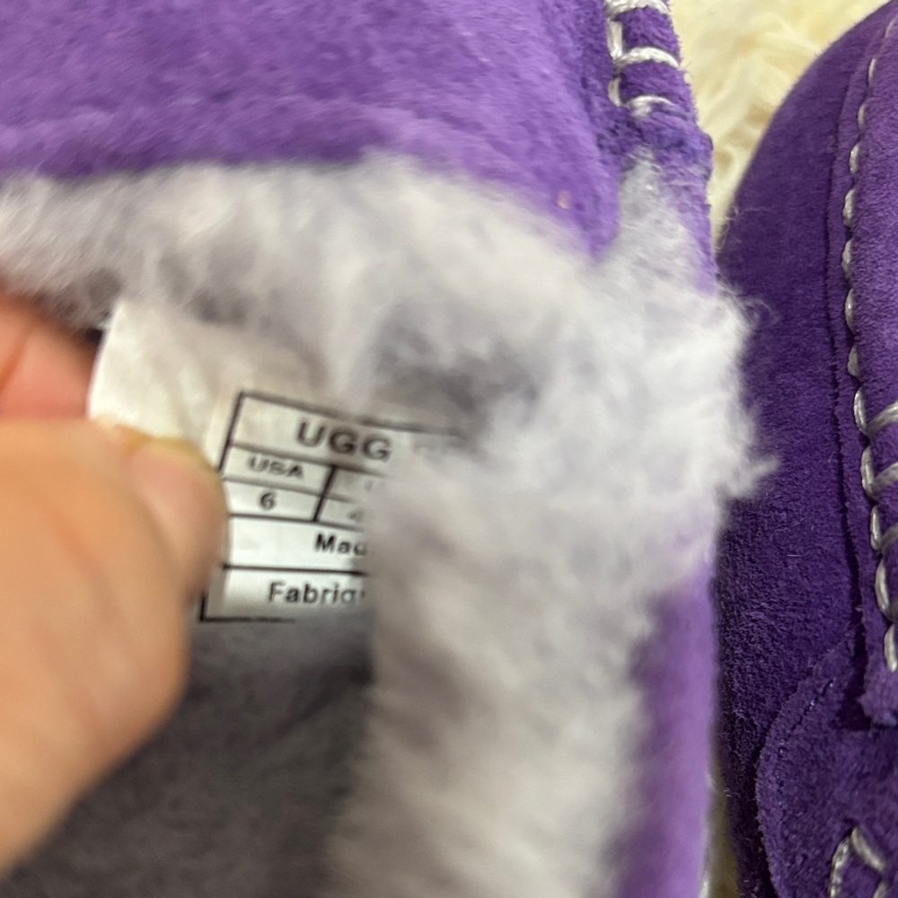 NWT UGG Purple Suede Moccasins - Picture 6 of 9